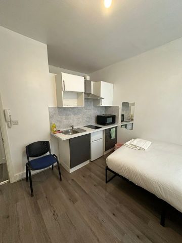 Studio Flat, Wood Lane, W12 - Photo 5