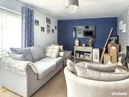 3 bedroom terraced house to rent - Photo 2