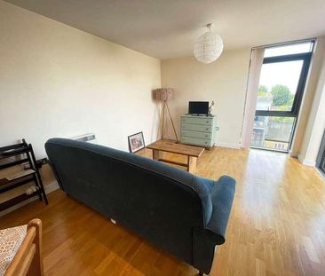 Axminster Road, London, N7 - Photo 3