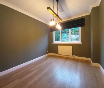 4 bedroom detached house to rent - Photo 1