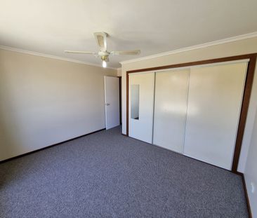 Comfort, Convenience & Low-Maintenance Living in Lavington - Photo 5