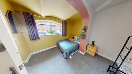 4 bedroom ground floor flat to rent - Photo 5