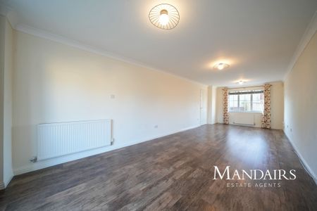 Kedleston Road, Park Farm, Peterborough - Photo 2