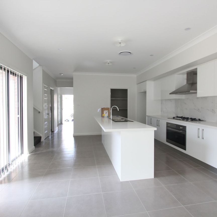 As New 4 Bedroom House in New Estate - Photo 1