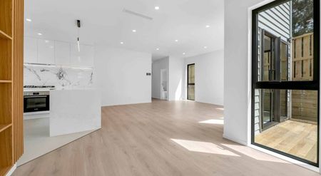 Brand new 5 Bedroom House at Prime Howick Location - Photo 2