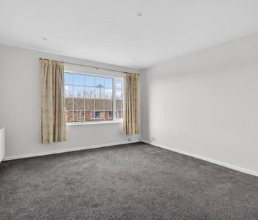 6a Strathearn Court, Holywood, BT18 9NR - Photo 1