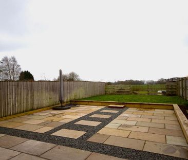 4 bedroom semi-detached house to rent - Photo 6