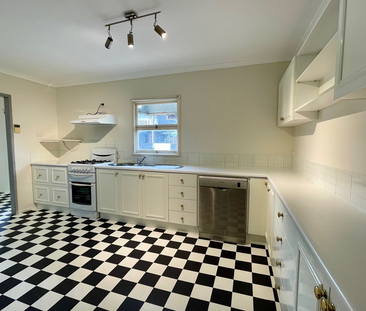 41 Gertrude Street, Highgate Hill, QLD - Photo 5