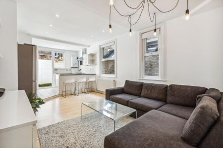 2 bedroom flat to rent - Photo 3