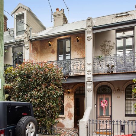 A Sunlit Three Bedroom Hideaway in Surry Hills - Photo 3