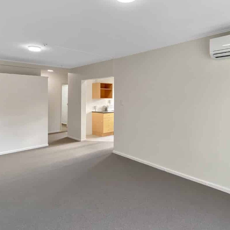 Riverside Gardens Apartment - Photo 1