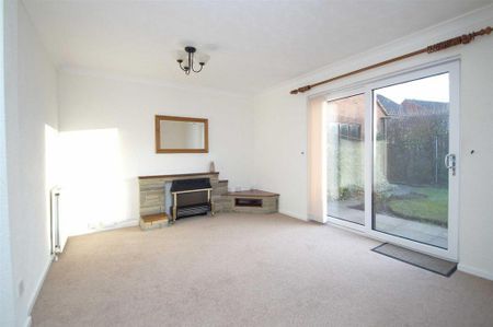 2 bedroom semi-detached house to rent - Photo 5