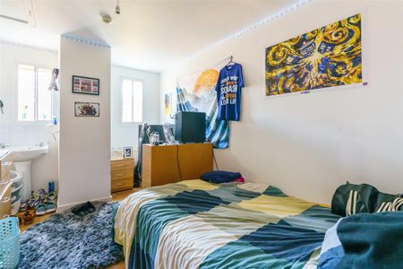 5 bed apartment to rent in Clayton Street West, Newcastle Upon Tyne, NE1 - Photo 4