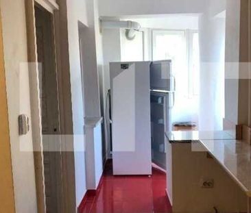 Garsoniera de inchiriat, 30 mp, moderna, in zona Piata Stefan Cel Mare - Fotografie 3
