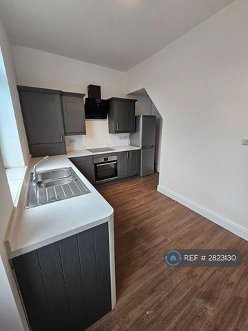 2 bedroom terraced house to rent - Photo 4