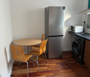 1 bedroom apartment to rent - Photo 4