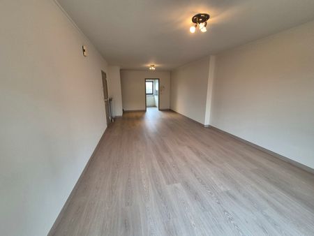 Gezellige duplex op de markt van Tessenderlo - Photo 2