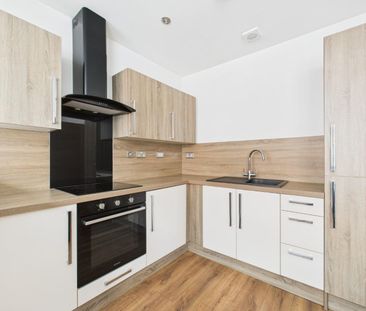 Mint Drive, Hockley - Photo 6