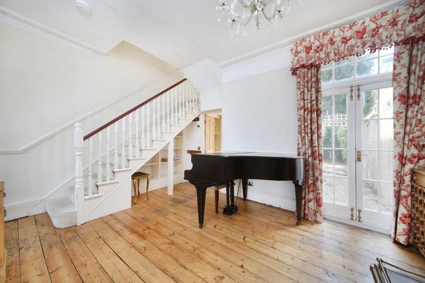 3 bedroom terraced house to rent - Photo 1