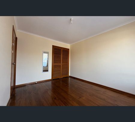 3/48 Geach Street, Dallas, Vic 3047 - Photo 2