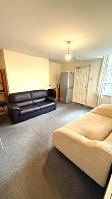 6 bedroom house share to rent - Photo 1