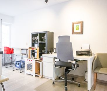 Gut geschnittene 3 Zimmerwohnung mit Tiefgarage und Einbauküche im ... - Foto 1