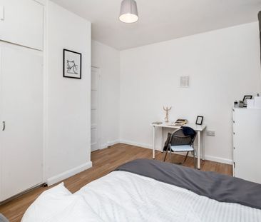 Room in a Shared Flat, Spicer House, E2 - Photo 3
