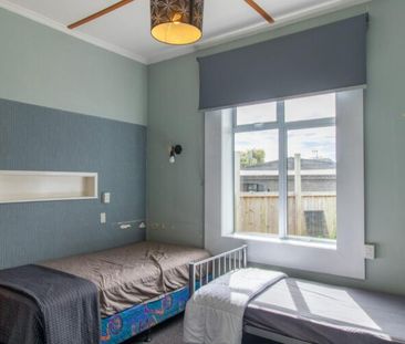 Large bedroom with ensuite close to the City Centre! - Photo 1