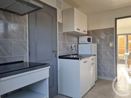Location Appartement 1 pièce 23m² ROGNAC 13340 - Photo 5