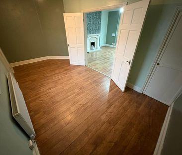 3 bed terraced house to rent in Meath Street, Middlesbrough, TS1 - Photo 4