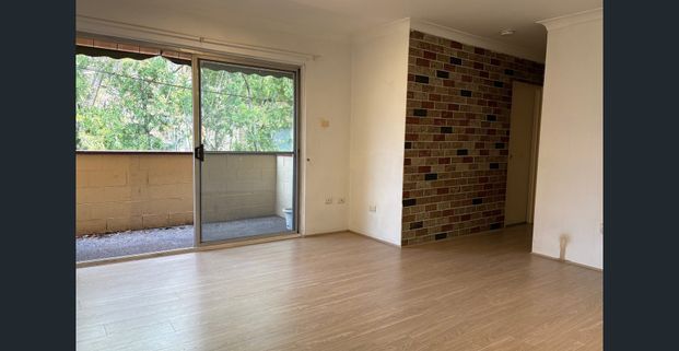 Neat & Tidy 2 Bedroom Unit - Walk to Parramatta CBD - Photo 1