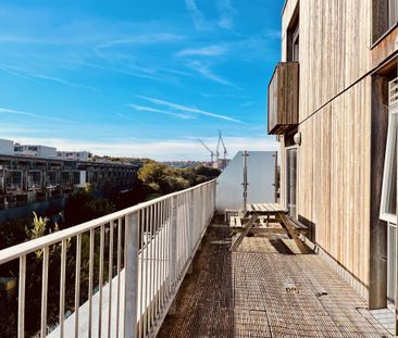 2 bedroom penthouse to rent - Photo 4