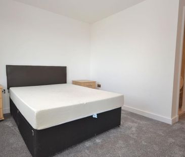 2 bedroom flat to rent - Photo 6