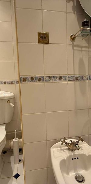 Amazing proeprty in zone 1 with living room Room E - Photo 1