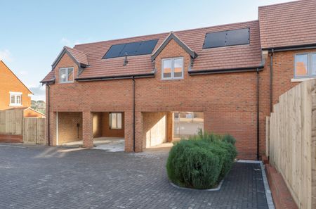 2 bedroom maisonette to rent - Photo 3