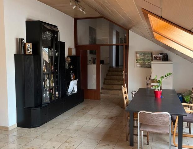 Geräumiges Möbliertes Zimmer - ab 01.01.26 oder 15.01.26 - Foto 1