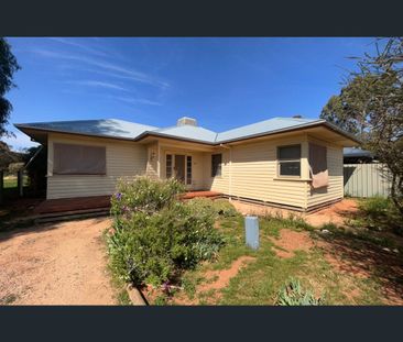 401 Dairtnunk Avenue, Cardross, Vic 3496 - Photo 6