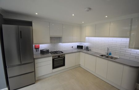 3 Bed Flat, Addington Road, RG1 - Photo 5