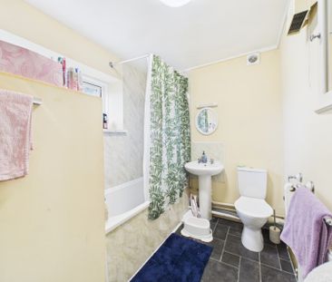 Belworth Drive, Cheltenham, GL51 - Photo 6