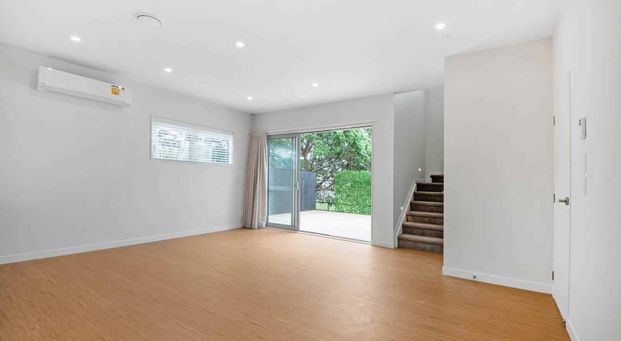 Stunning Near-New Family Home with Mountain Views! - Photo 1