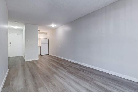 2 Bedroom - Photo 5