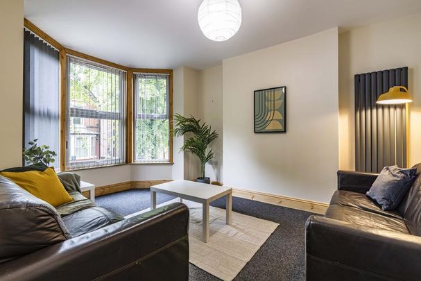 6 bedroom house to rent - Photo 1