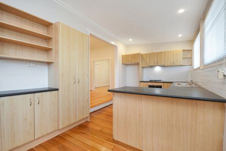 23 Queen Street, Reservoir VIC 3073 - Photo 5