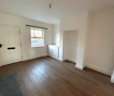 2 Bedroom Terraced To Let - Photo 6