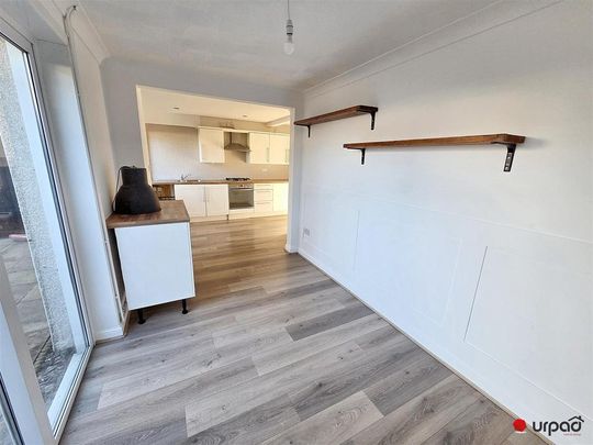 3 bedroom terraced house to rent - Photo 1