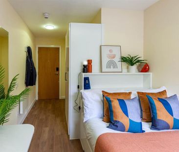 1 bedroom in a flat share to rent - Photo 5