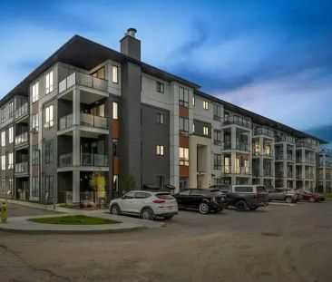 Top Floor, Corner Unit, 2 Bed - 2 Bath, Titled Underground Parking, Balcony! | 15 Sage Meadows Landing Northwest, Calgary - Photo 1