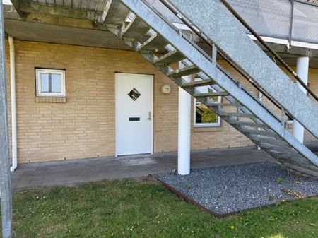 Skøn 2-værelses lejlighed i attraktivt kvarter - Photo 3