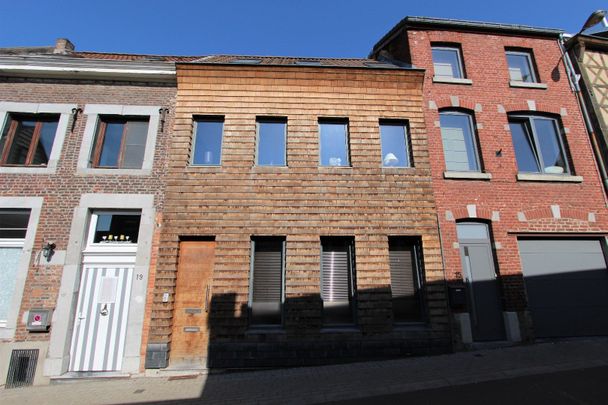 MODERN GELIJKVLOERS APPARTEMENT MET GROOT TERRAS EN PRIVATE PARKING - Photo 1