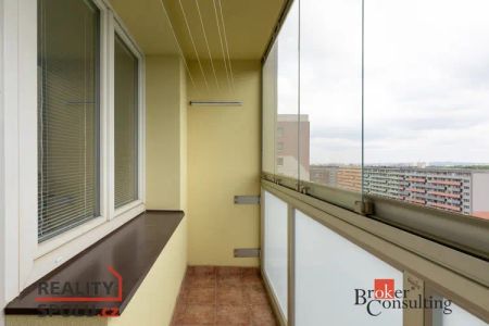 Pronájem bytu 1+kk 27 m - Fotografie 5